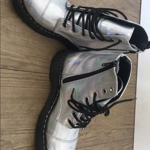 TUK Anarchic Holographic boots (flaws, see pics) 7